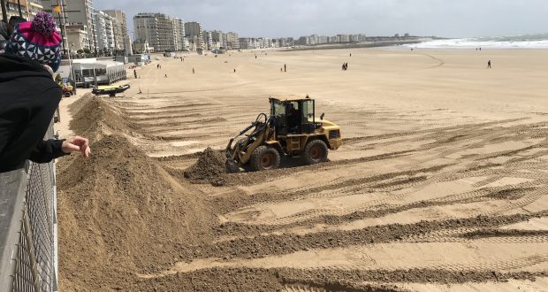 Vendée Flash Fermeture De La Grande Plage Des Sables D